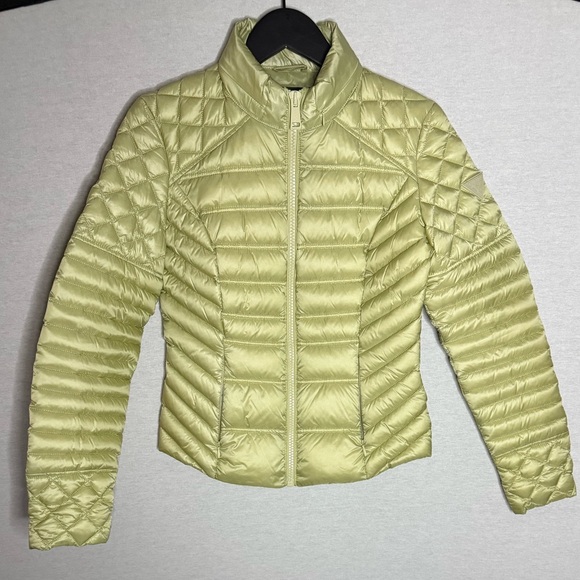 (NEW) GUESS Green Down Filled Quilted Puffer Jacket with Hidden Zippered Hood - Picture 7 of 11